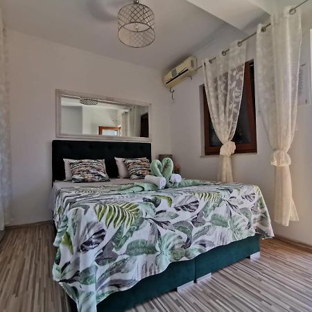 Soba Mia Hotel Sukosan Luaran gambar